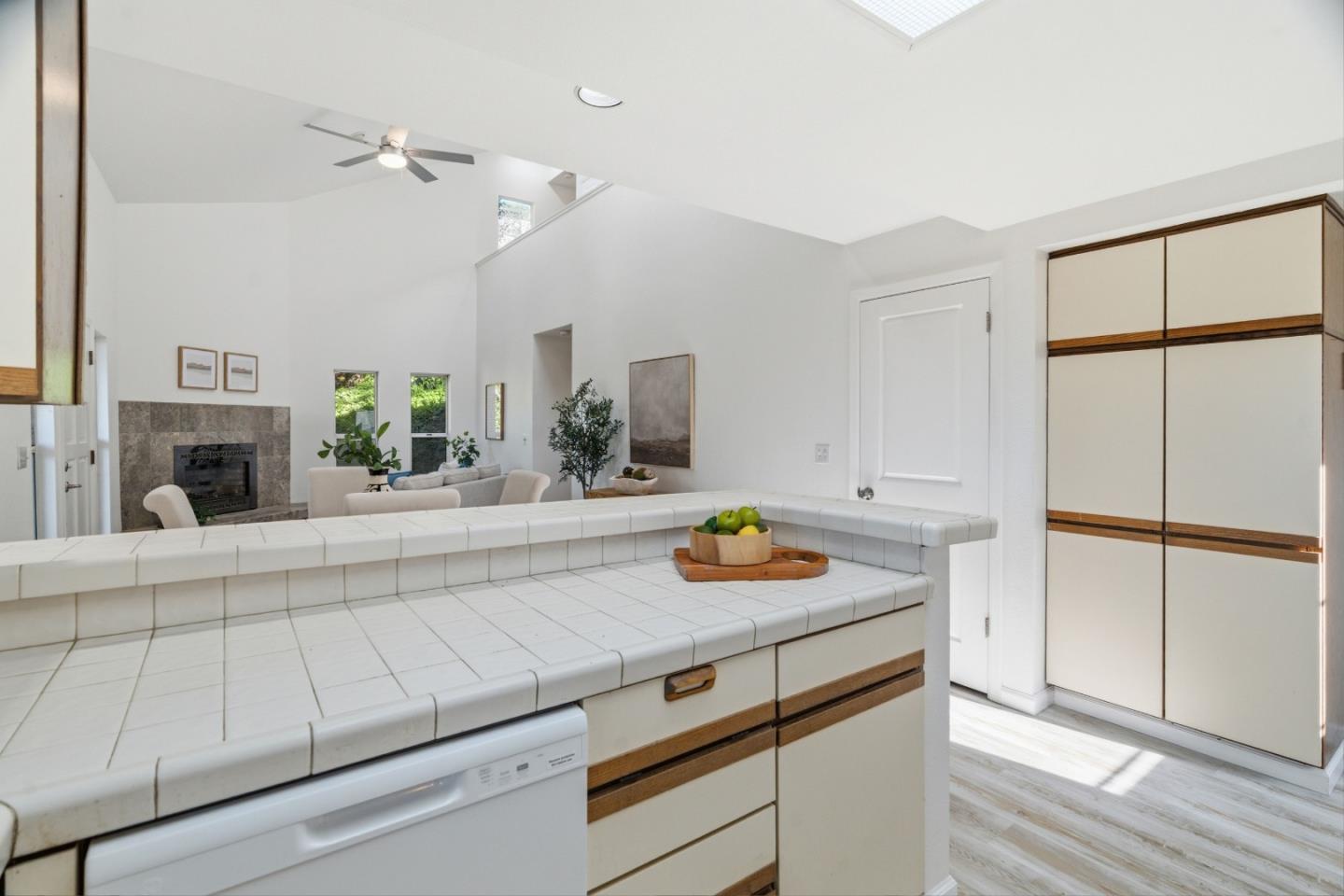 Detail Gallery Image 12 of 59 For 740 Loma Prieta Dr, Aptos,  CA 95003 - 3 Beds | 2/1 Baths