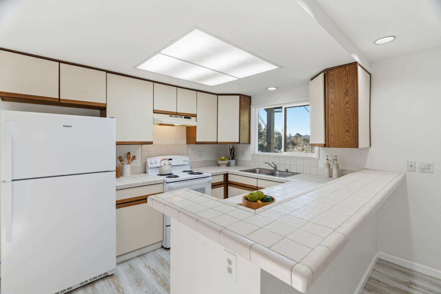 Detail Gallery Image 14 of 59 For 740 Loma Prieta Dr, Aptos,  CA 95003 - 3 Beds | 2/1 Baths