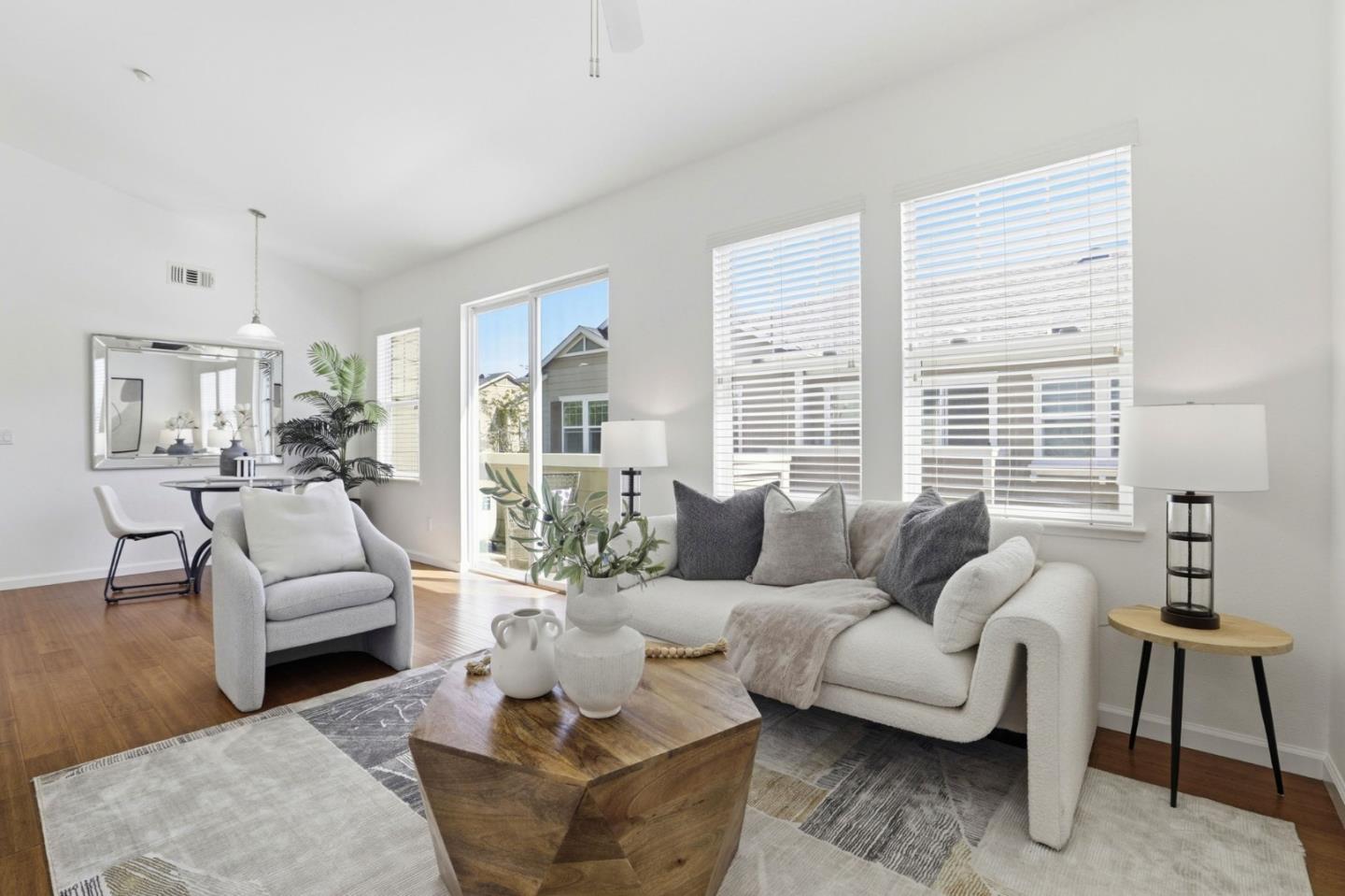 Photo #3: ML82039444 Listing: Photo #3