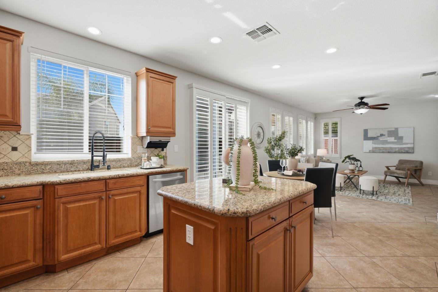 Detail Gallery Image 15 of 51 For 7237 Longhill Way, San Jose,  CA 95138 - 5 Beds | 3/1 Baths