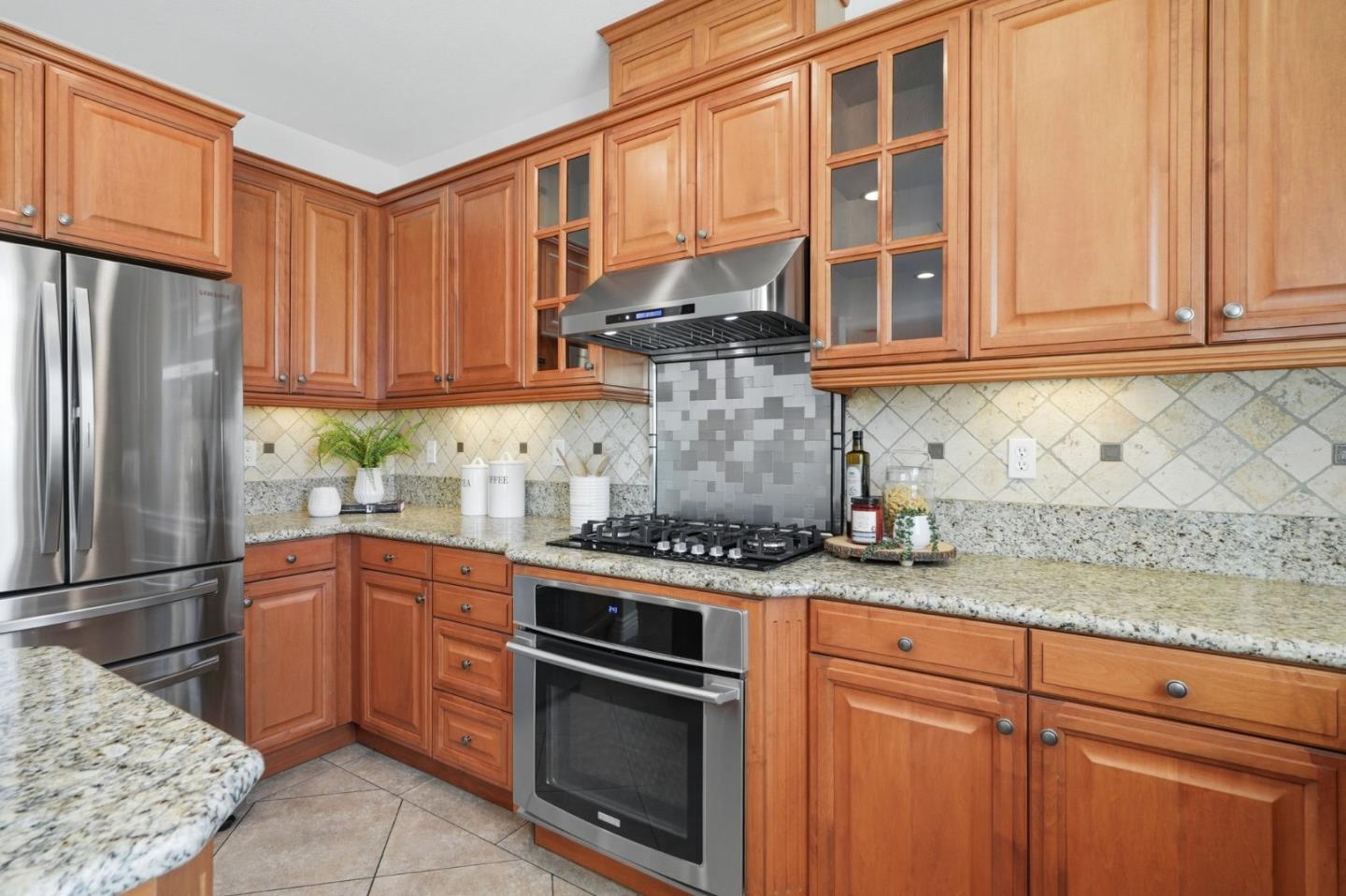 Detail Gallery Image 18 of 51 For 7237 Longhill Way, San Jose,  CA 95138 - 5 Beds | 3/1 Baths