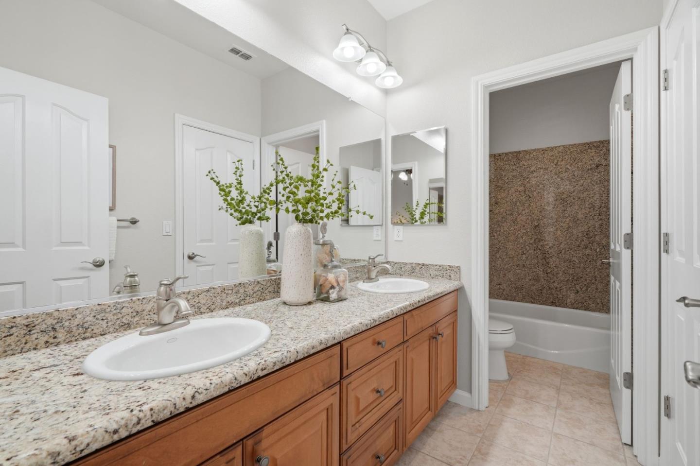 Detail Gallery Image 36 of 51 For 7237 Longhill Way, San Jose,  CA 95138 - 5 Beds | 3/1 Baths