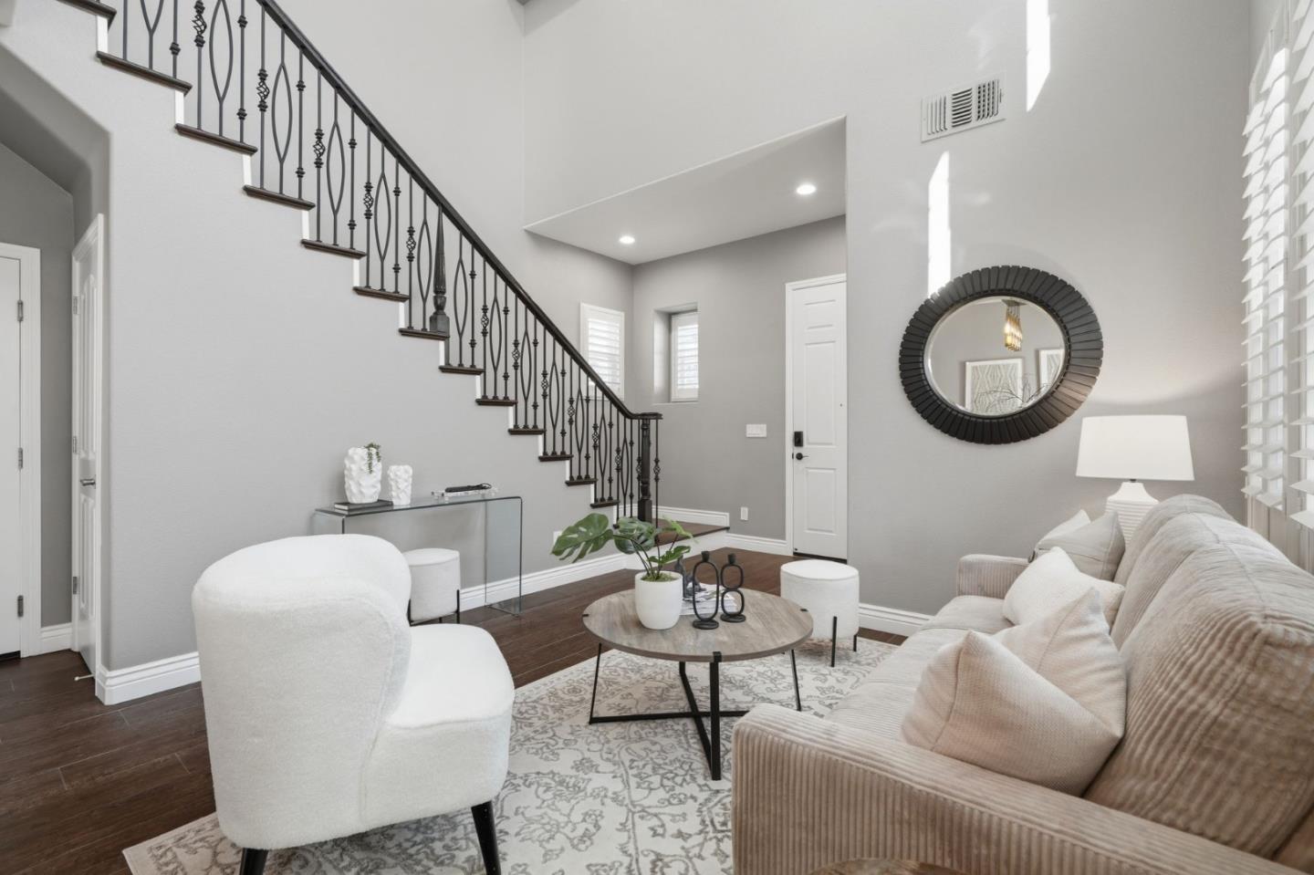 Detail Gallery Image 7 of 51 For 7237 Longhill Way, San Jose,  CA 95138 - 5 Beds | 3/1 Baths