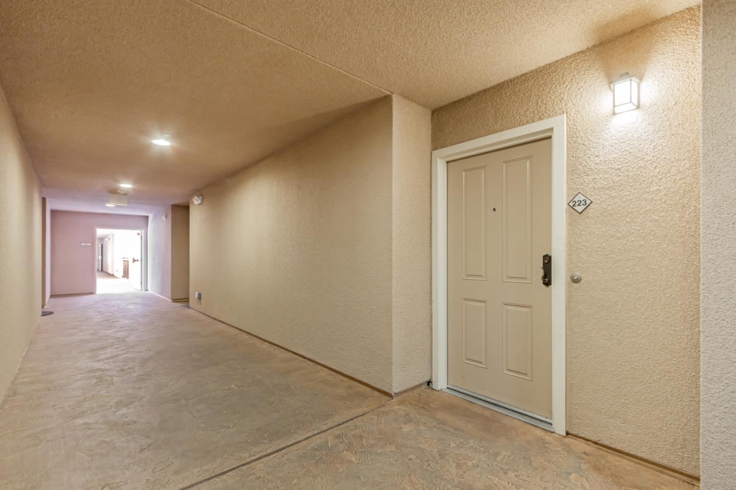 Photo #4: ML82039447 Listing: Photo #4