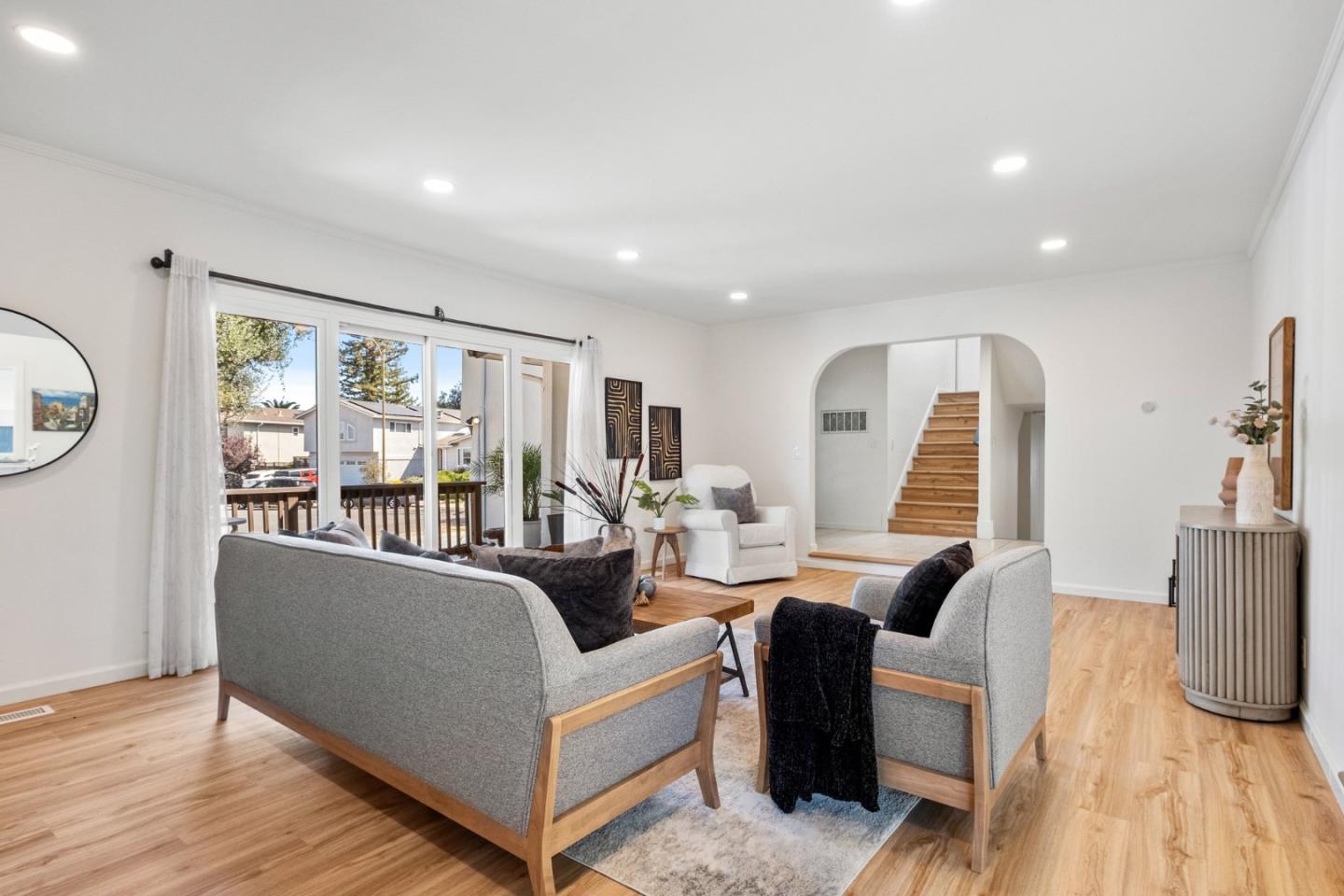 Detail Gallery Image 10 of 74 For 6131 Corte De La Reina, San Jose,  CA 95120 - 6 Beds | 4 Baths