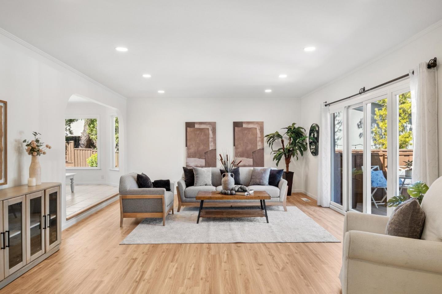 Detail Gallery Image 7 of 74 For 6131 Corte De La Reina, San Jose,  CA 95120 - 6 Beds | 4 Baths