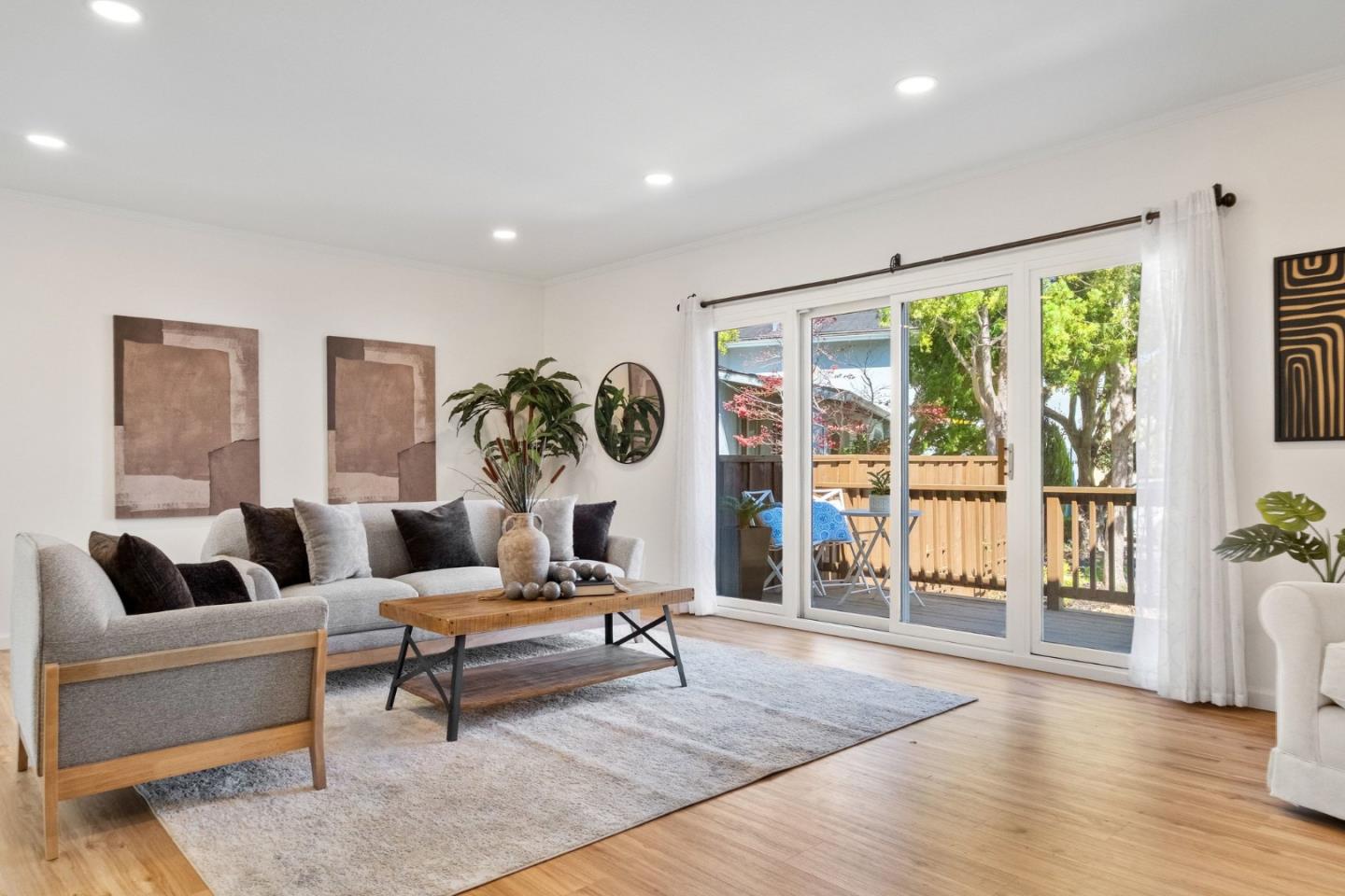 Detail Gallery Image 9 of 74 For 6131 Corte De La Reina, San Jose,  CA 95120 - 6 Beds | 4 Baths