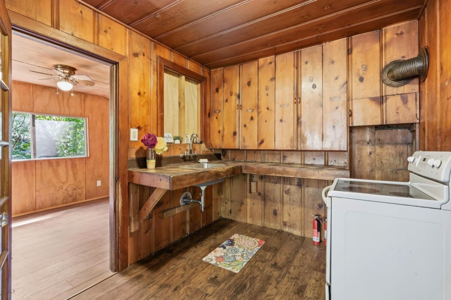 Detail Gallery Image 12 of 36 For 15145 Highway 9, Boulder Creek,  CA 95006 - 2 Beds | 1 Baths