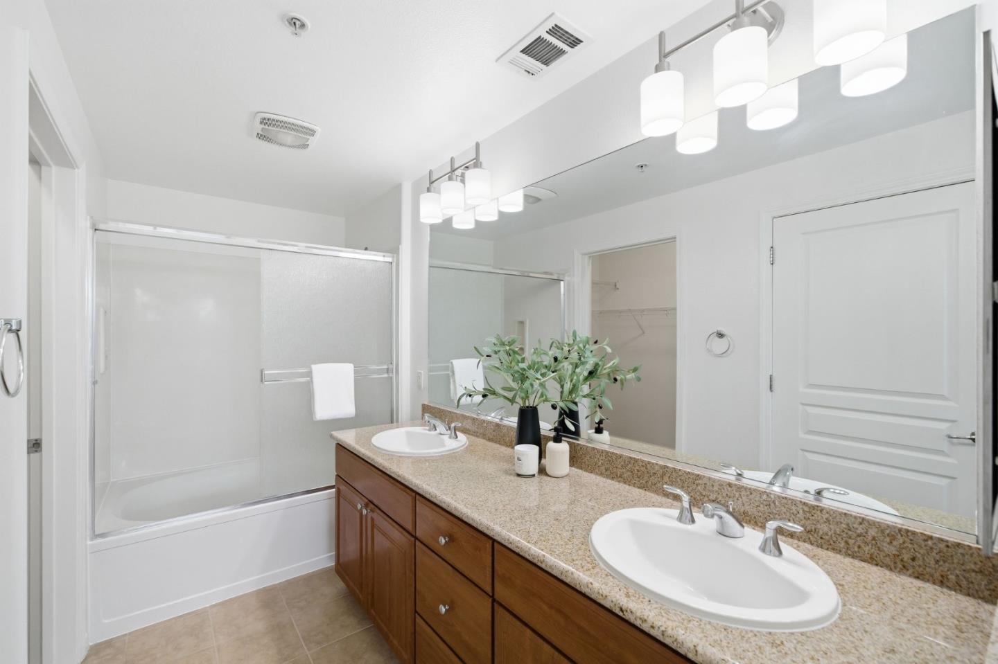 Photo #7: ML82039452 Listing: Photo #7