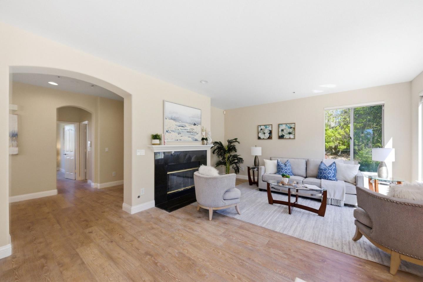 Detail Gallery Image 27 of 86 For 117 Lakewood Cir, San Mateo,  CA 94402 - 4 Beds | 3 Baths