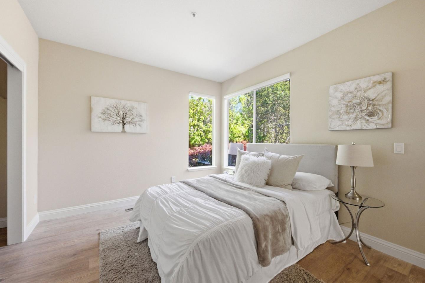 Detail Gallery Image 31 of 86 For 117 Lakewood Cir, San Mateo,  CA 94402 - 4 Beds | 3 Baths