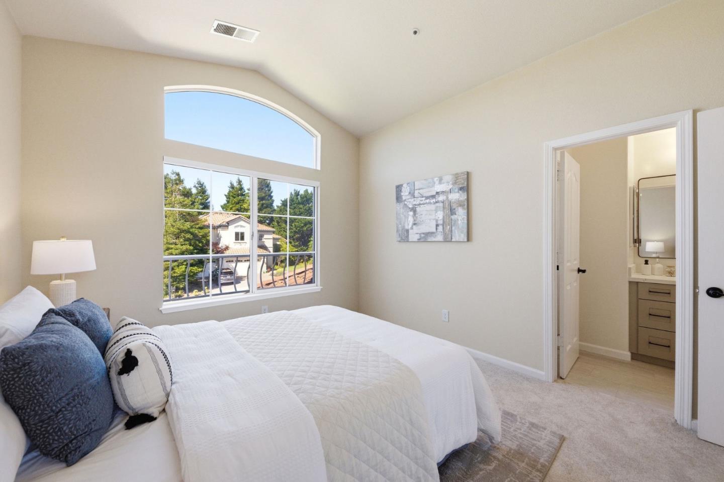 Detail Gallery Image 51 of 86 For 117 Lakewood Cir, San Mateo,  CA 94402 - 4 Beds | 3 Baths