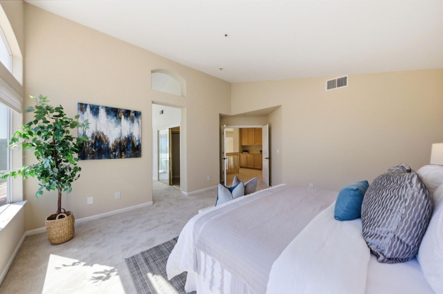 Detail Gallery Image 61 of 86 For 117 Lakewood Cir, San Mateo,  CA 94402 - 4 Beds | 3 Baths