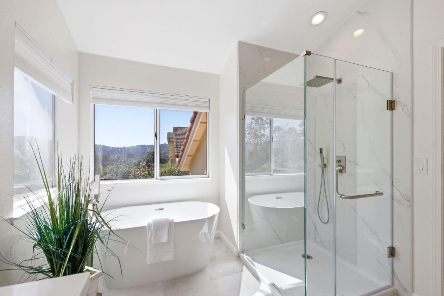 Detail Gallery Image 66 of 86 For 117 Lakewood Cir, San Mateo,  CA 94402 - 4 Beds | 3 Baths