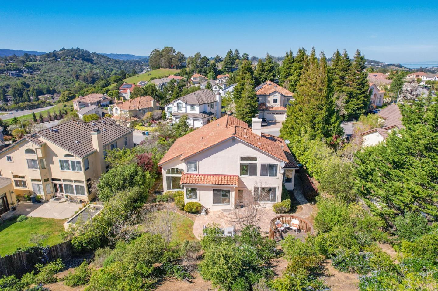 Detail Gallery Image 71 of 86 For 117 Lakewood Cir, San Mateo,  CA 94402 - 4 Beds | 3 Baths