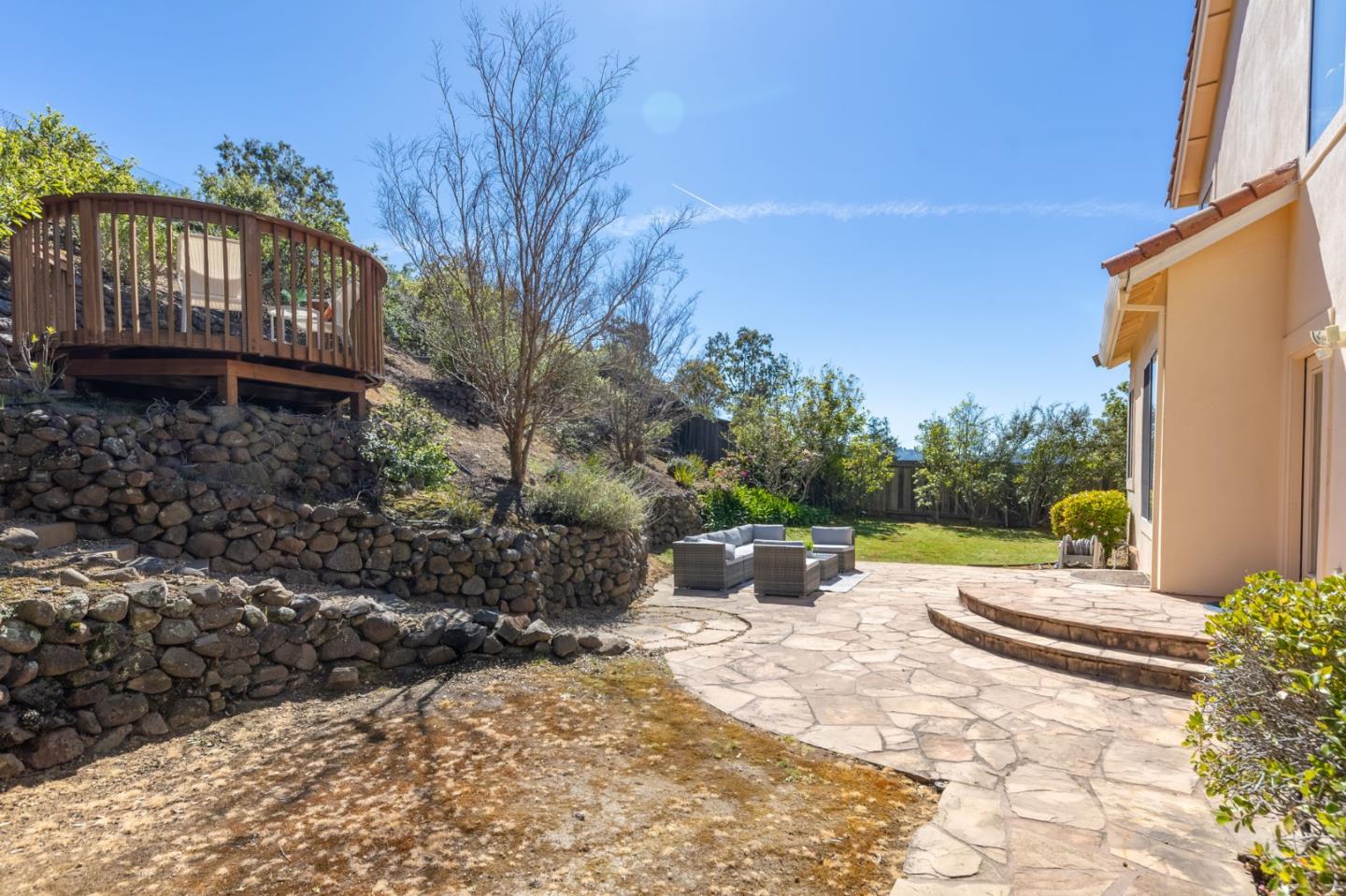 Detail Gallery Image 78 of 86 For 117 Lakewood Cir, San Mateo,  CA 94402 - 4 Beds | 3 Baths