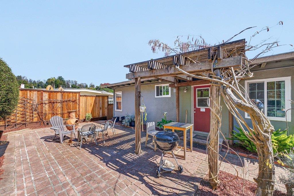 Detail Gallery Image 4 of 29 For 1585 San Andreas Rd, Watsonville,  CA 95076 - 3 Beds | 2 Baths