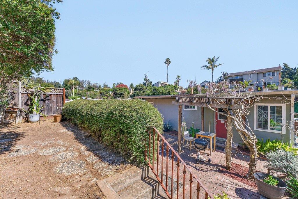 Detail Gallery Image 8 of 29 For 1585 San Andreas Rd, Watsonville,  CA 95076 - 3 Beds | 2 Baths