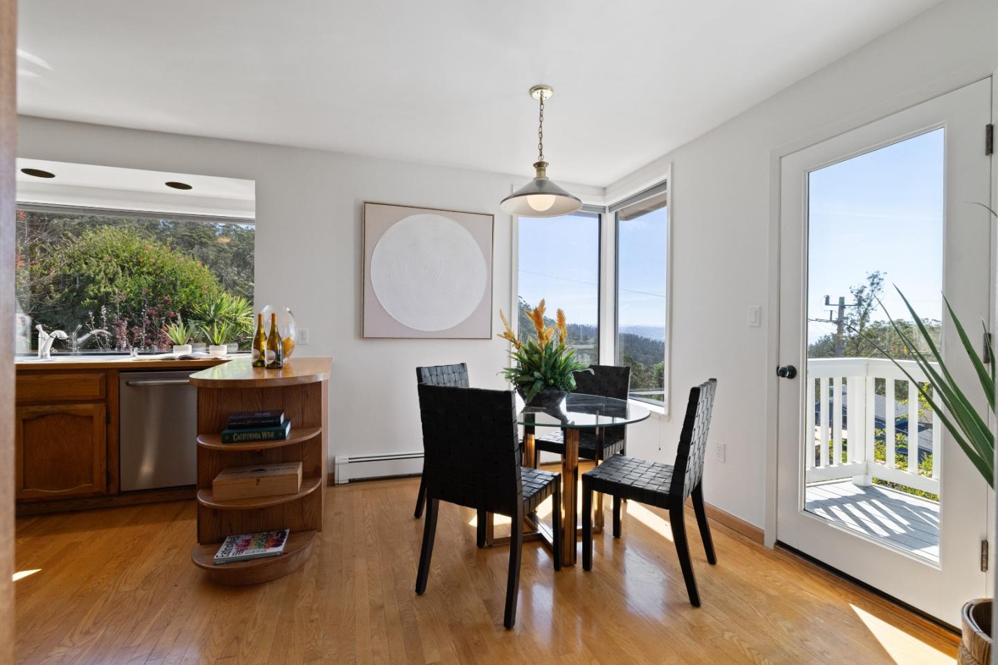 Detail Gallery Image 36 of 66 For 103 Dolphine Ave, El Granada,  CA 94018 - 5 Beds | 3/1 Baths