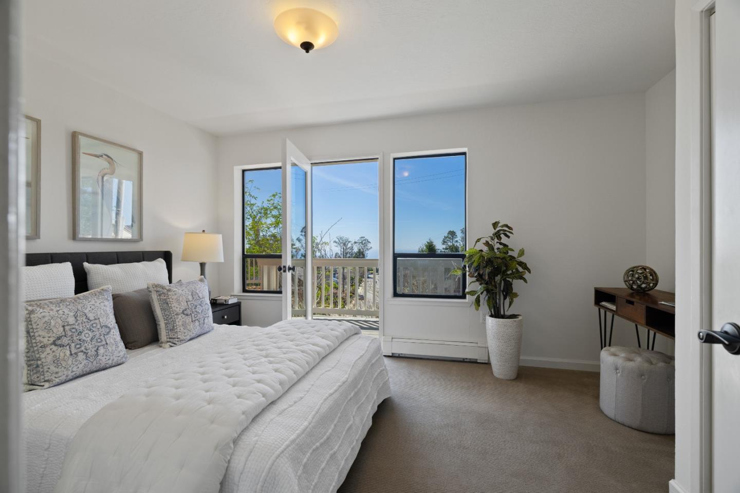 Detail Gallery Image 53 of 66 For 103 Dolphine Ave, El Granada,  CA 94018 - 5 Beds | 3/1 Baths