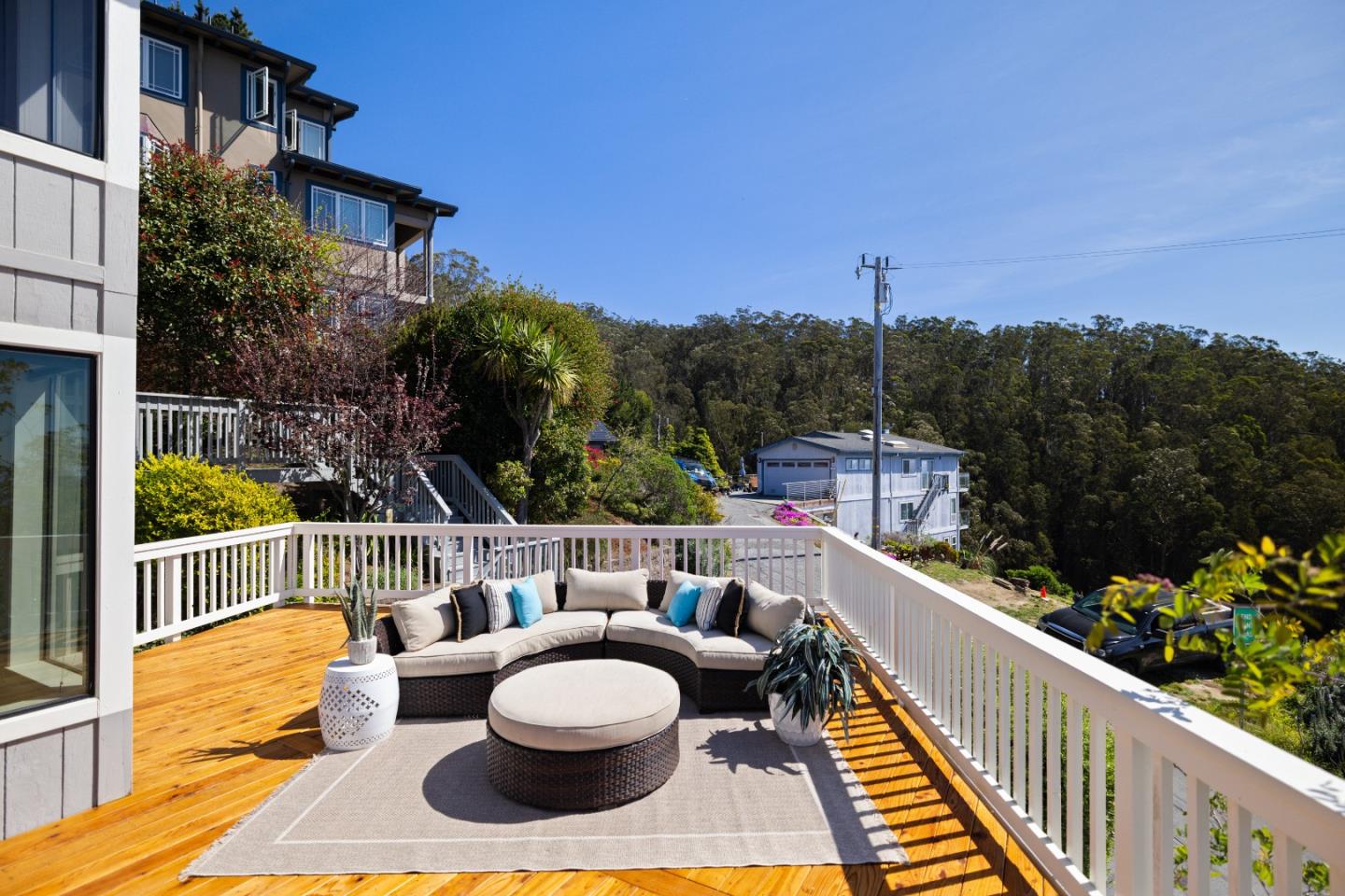 Detail Gallery Image 57 of 66 For 103 Dolphine Ave, El Granada,  CA 94018 - 5 Beds | 3/1 Baths