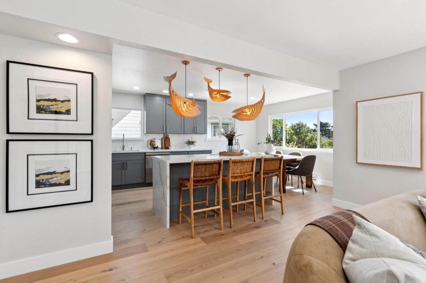 Detail Gallery Image 13 of 63 For 846 San Ramon Ave, Moss Beach,  CA 94038 - 5 Beds | 2/1 Baths