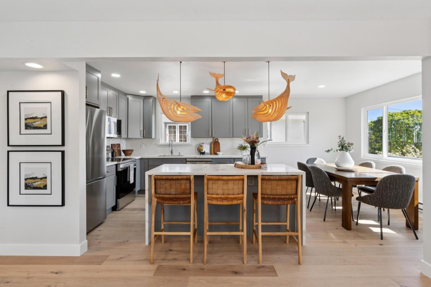 Detail Gallery Image 14 of 63 For 846 San Ramon Ave, Moss Beach,  CA 94038 - 5 Beds | 2/1 Baths