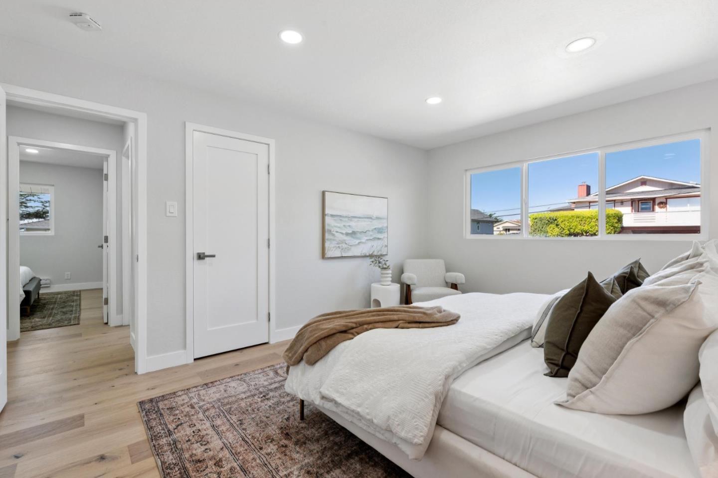 Detail Gallery Image 25 of 63 For 846 San Ramon Ave, Moss Beach,  CA 94038 - 5 Beds | 2/1 Baths