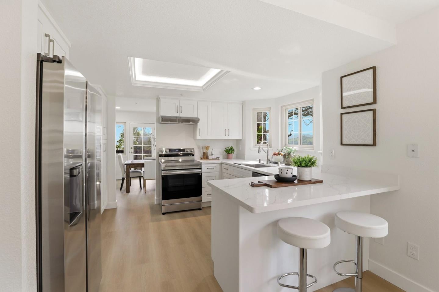 Detail Gallery Image 14 of 49 For 120 Haslemere Ct, Lafayette,  CA 94549 - 3 Beds | 3 Baths