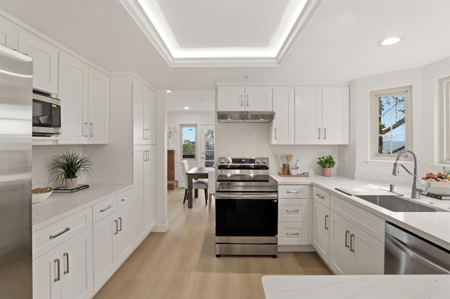 Detail Gallery Image 15 of 49 For 120 Haslemere Ct, Lafayette,  CA 94549 - 3 Beds | 3 Baths