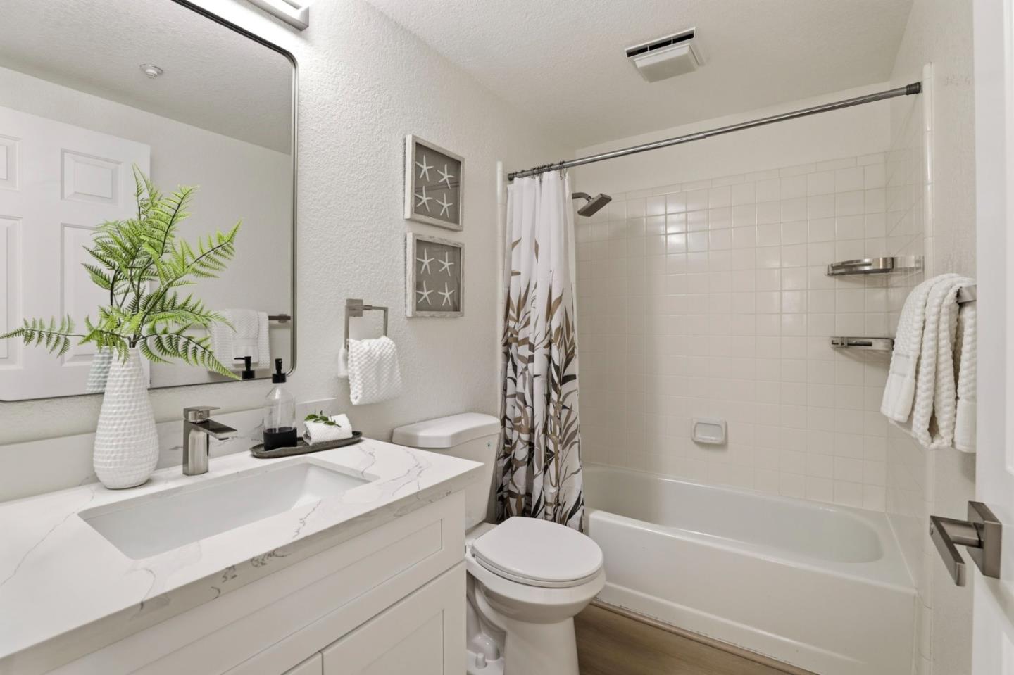 Detail Gallery Image 20 of 49 For 120 Haslemere Ct, Lafayette,  CA 94549 - 3 Beds | 3 Baths