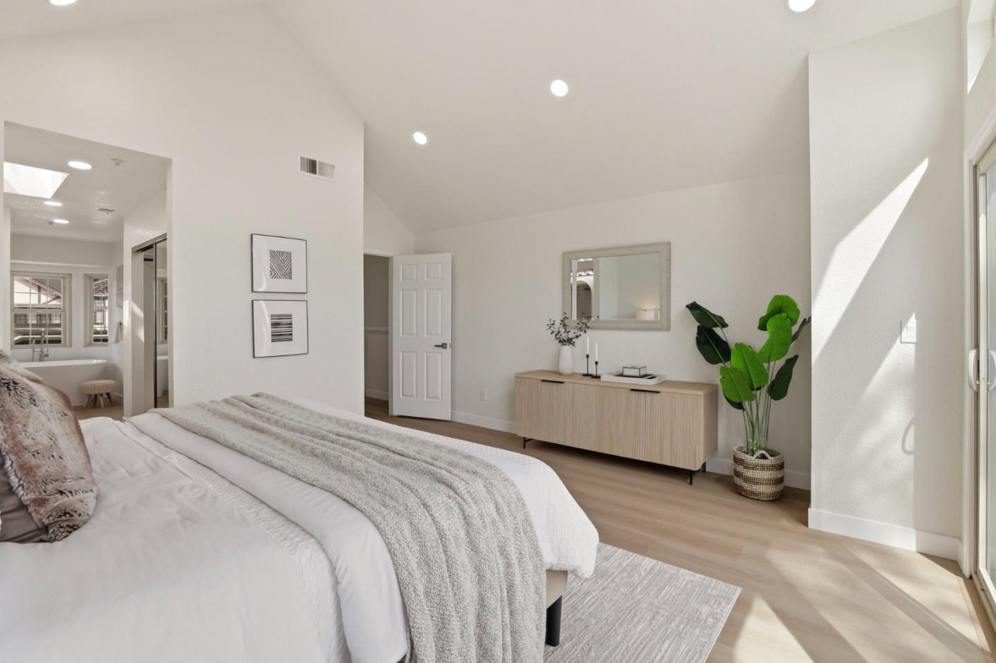 Detail Gallery Image 24 of 49 For 120 Haslemere Ct, Lafayette,  CA 94549 - 3 Beds | 3 Baths