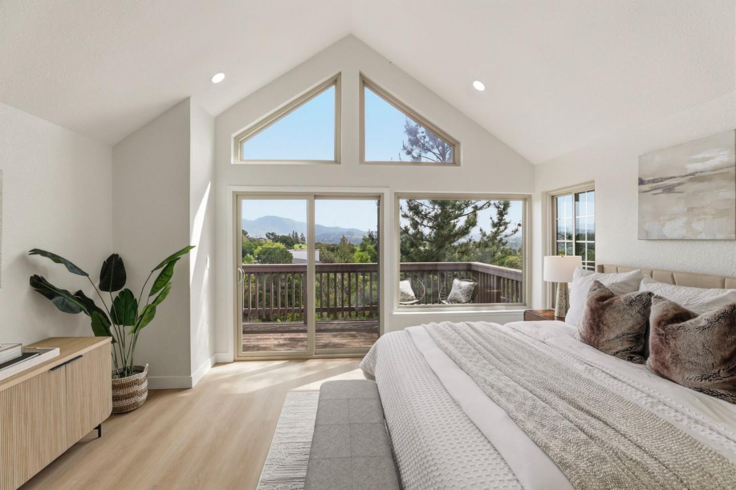 Detail Gallery Image 25 of 49 For 120 Haslemere Ct, Lafayette,  CA 94549 - 3 Beds | 3 Baths