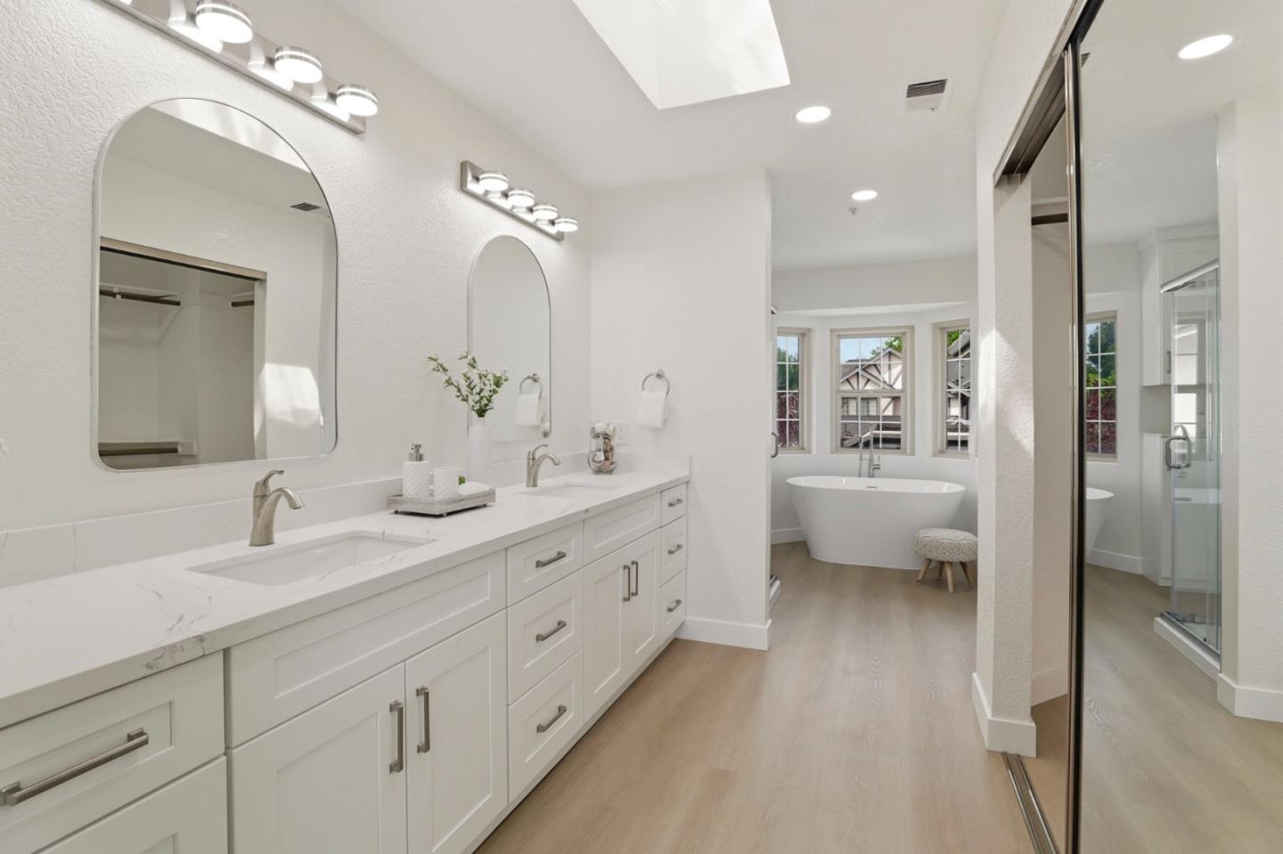 Detail Gallery Image 27 of 49 For 120 Haslemere Ct, Lafayette,  CA 94549 - 3 Beds | 3 Baths