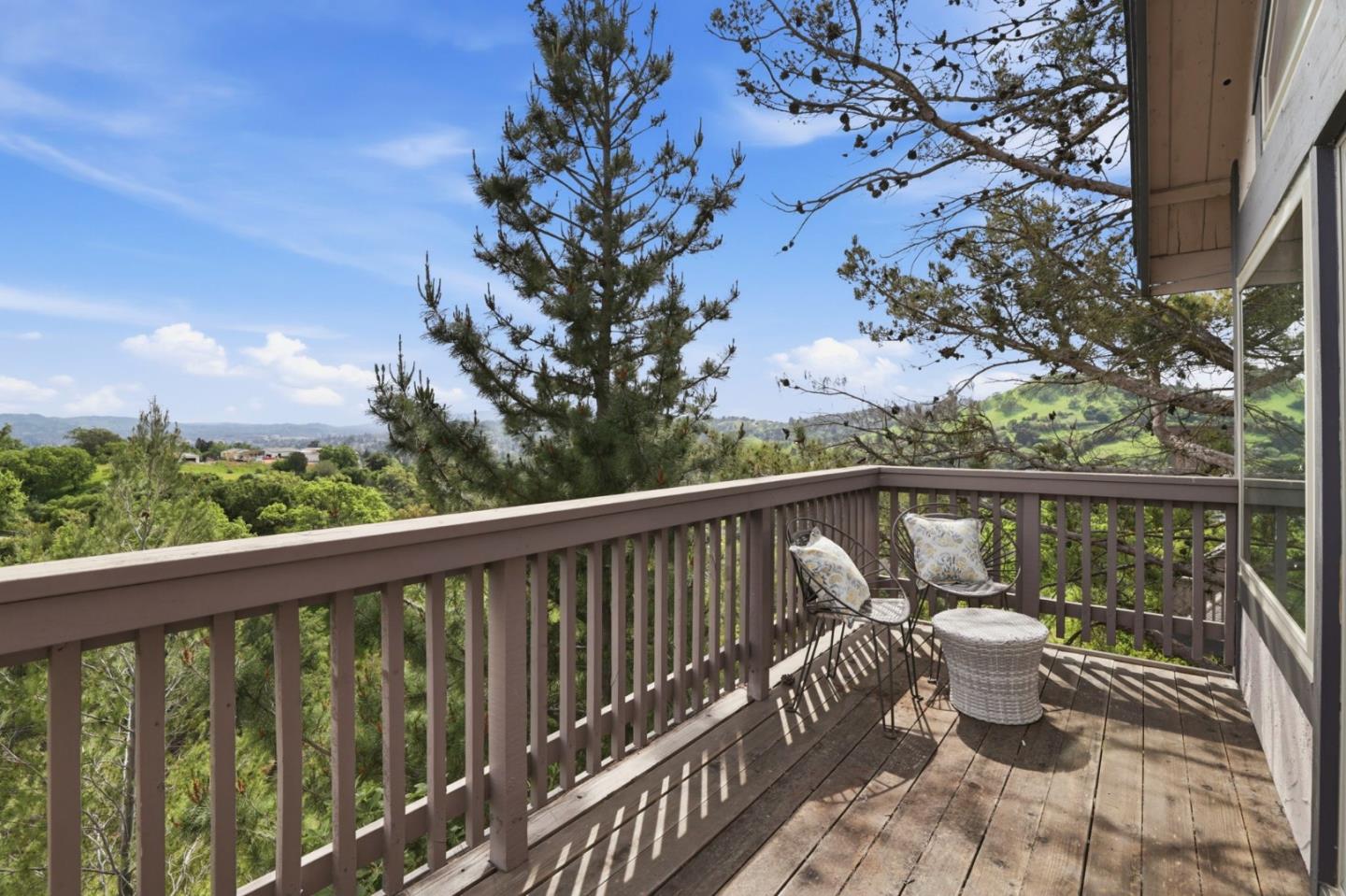 Detail Gallery Image 30 of 49 For 120 Haslemere Ct, Lafayette,  CA 94549 - 3 Beds | 3 Baths