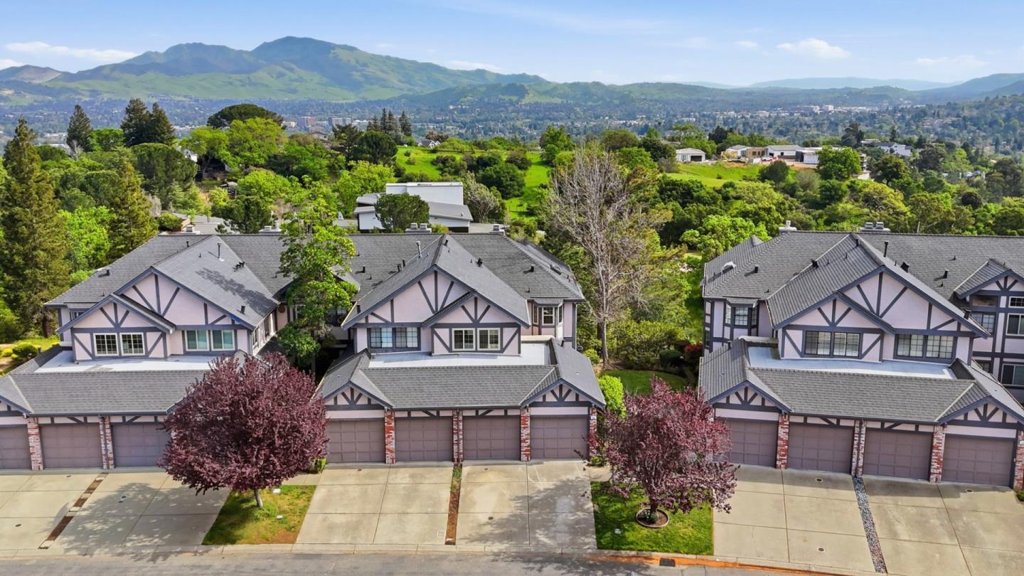 Detail Gallery Image 33 of 49 For 120 Haslemere Ct, Lafayette,  CA 94549 - 3 Beds | 3 Baths