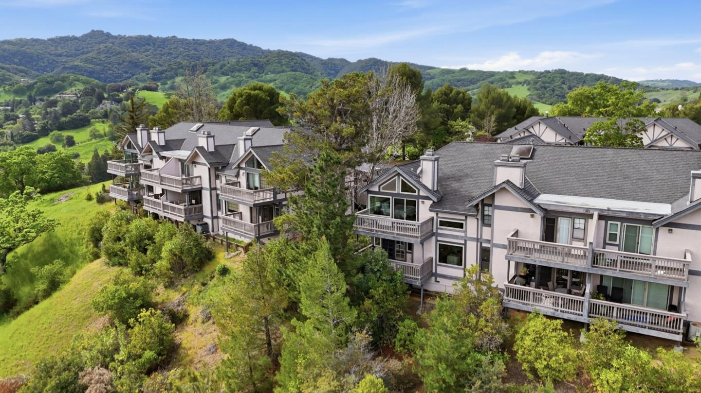 Detail Gallery Image 36 of 49 For 120 Haslemere Ct, Lafayette,  CA 94549 - 3 Beds | 3 Baths