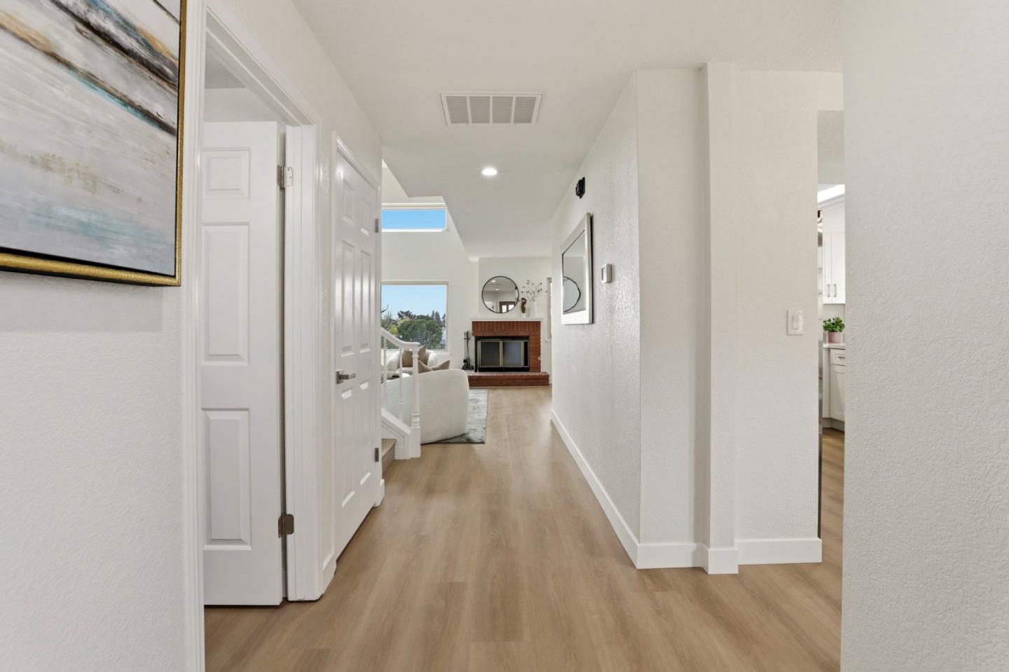 Detail Gallery Image 5 of 49 For 120 Haslemere Ct, Lafayette,  CA 94549 - 3 Beds | 3 Baths