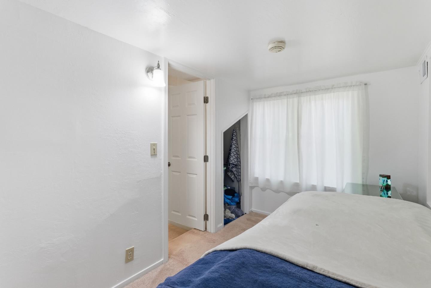 Detail Gallery Image 27 of 46 For 76 Fay Ave, San Carlos,  CA 94070 - 3 Beds | 2/1 Baths