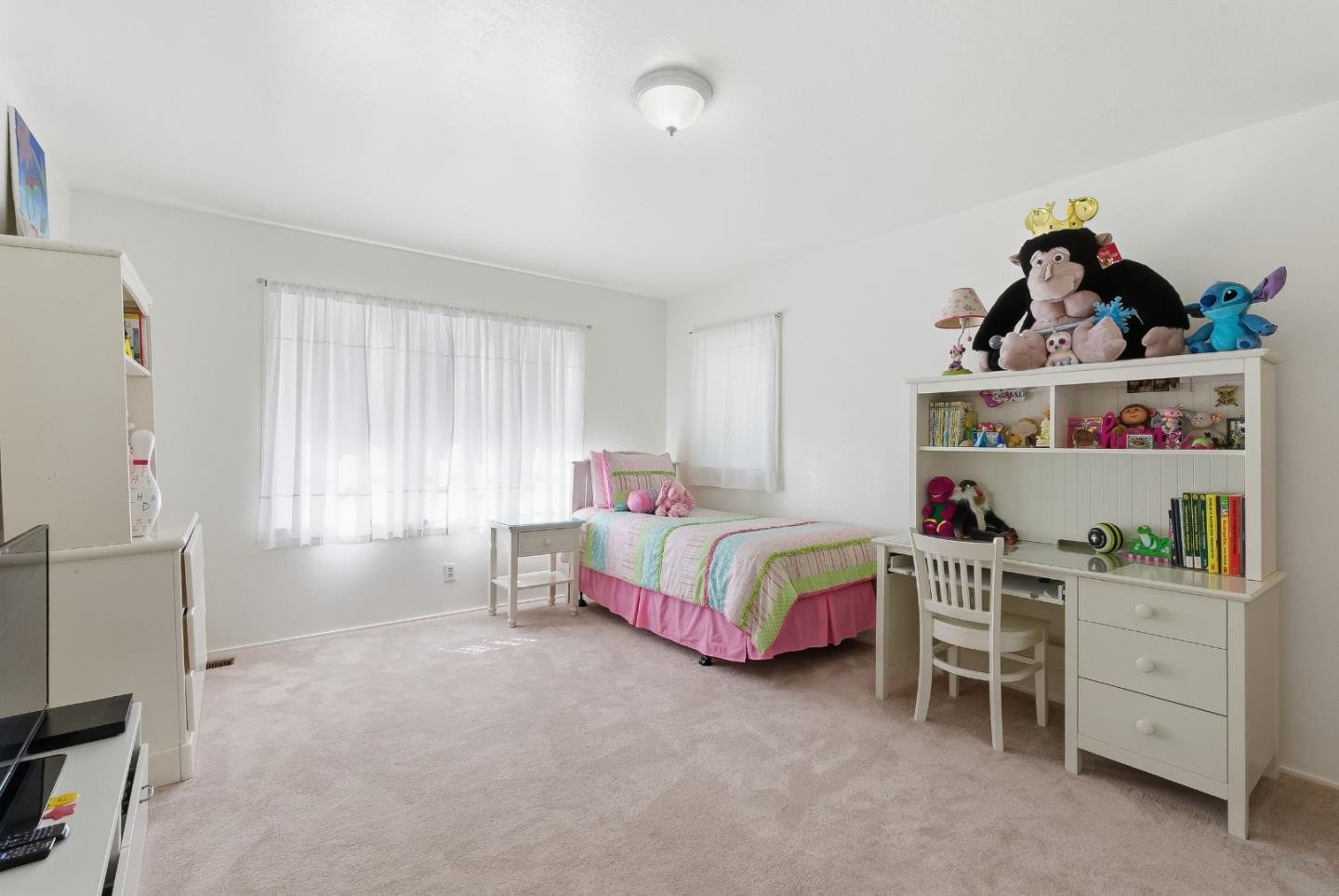 Detail Gallery Image 28 of 46 For 76 Fay Ave, San Carlos,  CA 94070 - 3 Beds | 2/1 Baths