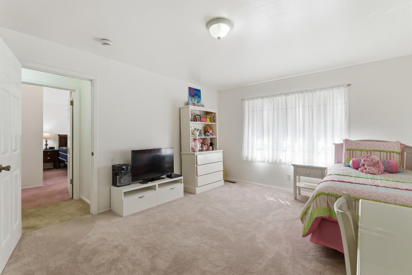 Detail Gallery Image 29 of 46 For 76 Fay Ave, San Carlos,  CA 94070 - 3 Beds | 2/1 Baths