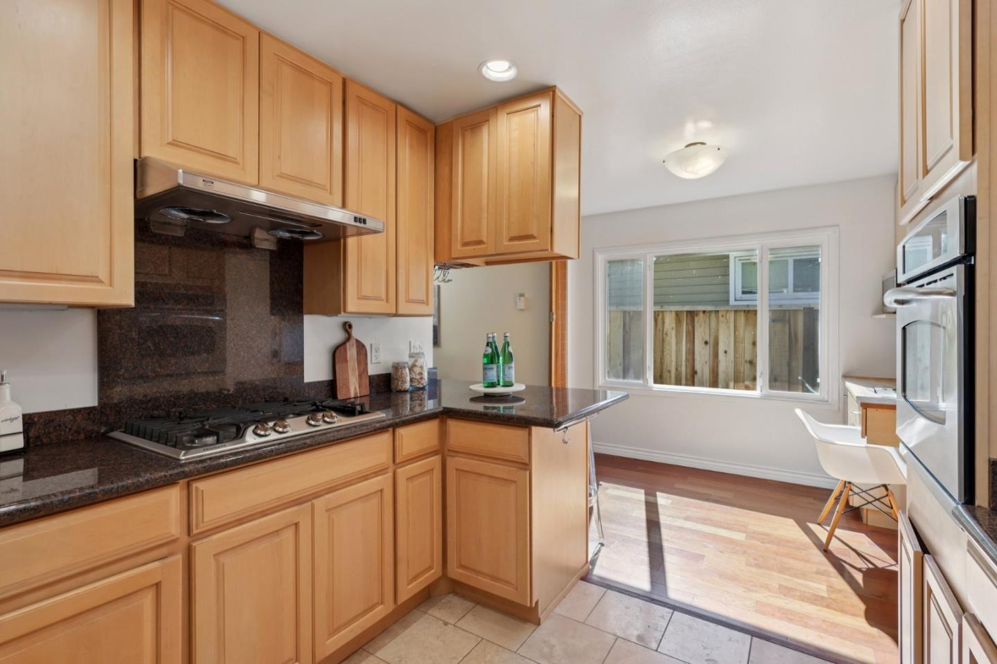 Detail Gallery Image 13 of 46 For 1515 Chula Vista Dr, Belmont,  CA 94002 - 3 Beds | 2 Baths