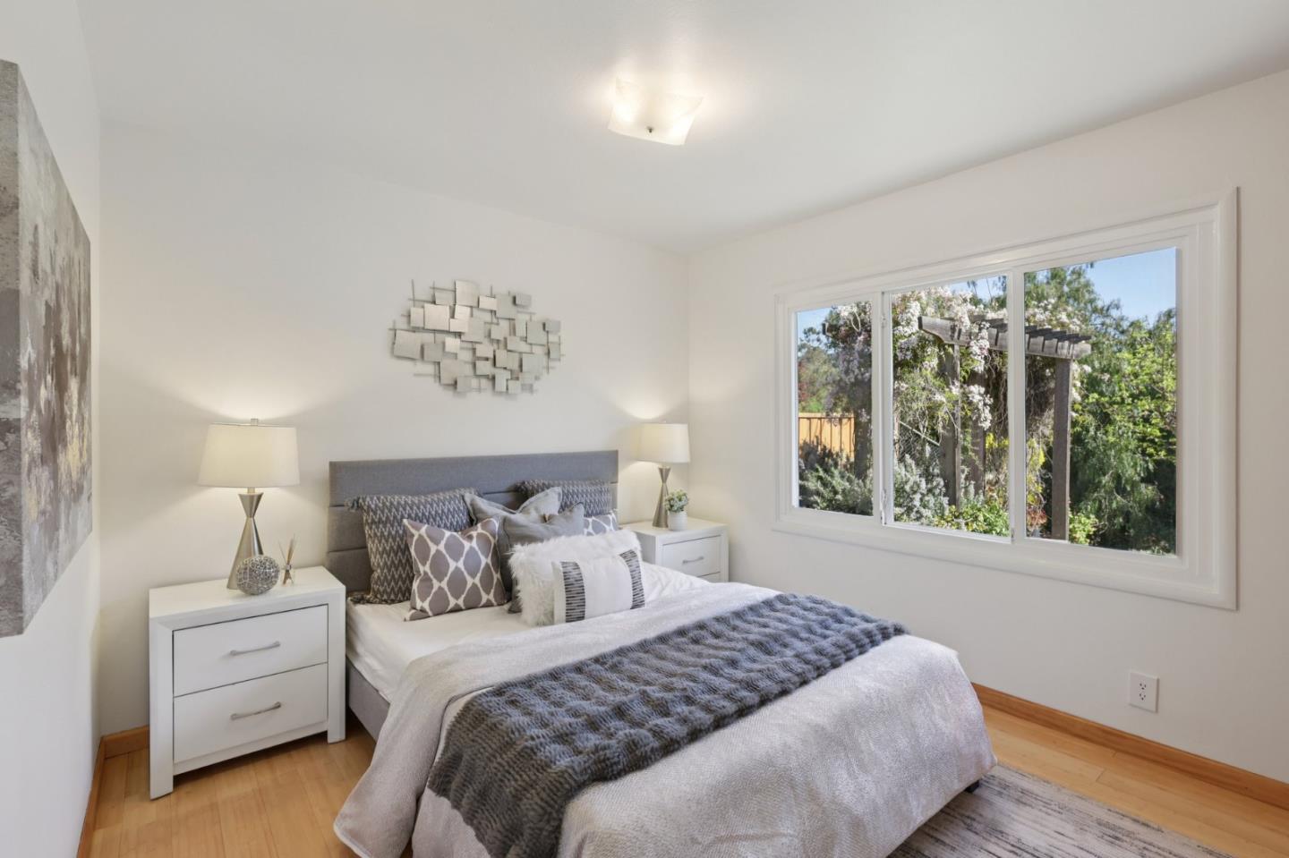 Detail Gallery Image 19 of 46 For 1515 Chula Vista Dr, Belmont,  CA 94002 - 3 Beds | 2 Baths