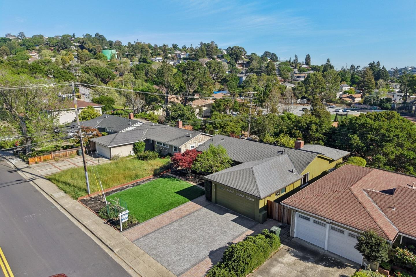 Detail Gallery Image 30 of 46 For 1515 Chula Vista Dr, Belmont,  CA 94002 - 3 Beds | 2 Baths