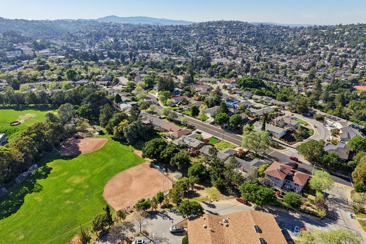 Detail Gallery Image 34 of 46 For 1515 Chula Vista Dr, Belmont,  CA 94002 - 3 Beds | 2 Baths
