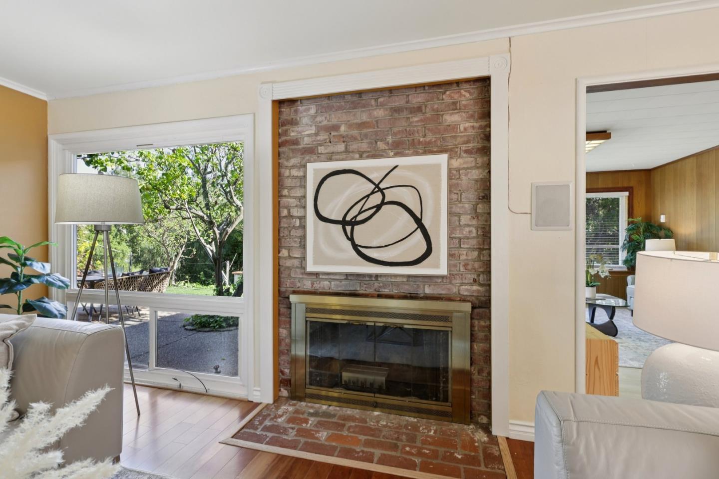 Detail Gallery Image 7 of 46 For 1515 Chula Vista Dr, Belmont,  CA 94002 - 3 Beds | 2 Baths