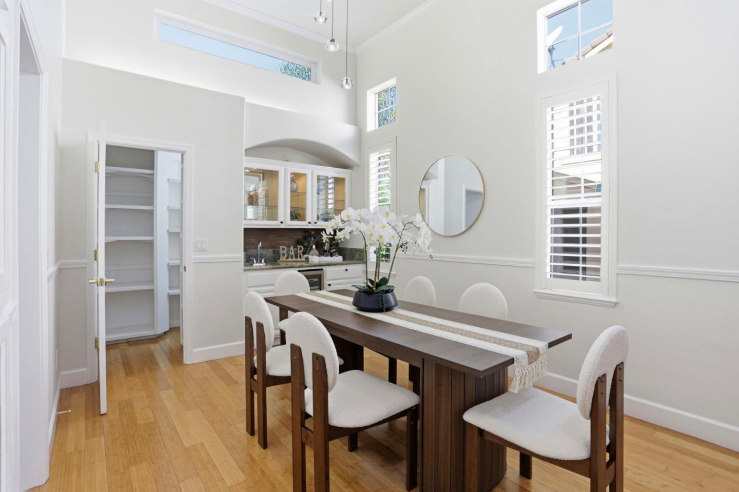 Detail Gallery Image 15 of 65 For 3283 Brittany Ct, San Jose,  CA 95135 - 5 Beds | 4/1 Baths