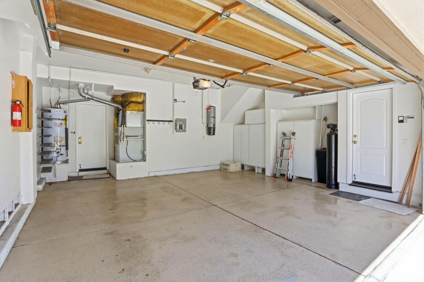 Detail Gallery Image 43 of 65 For 3283 Brittany Ct, San Jose,  CA 95135 - 5 Beds | 4/1 Baths