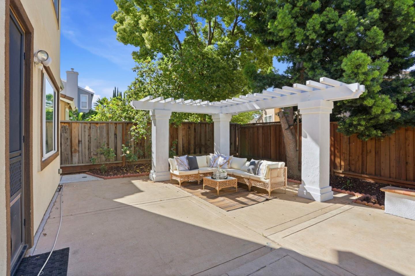 Detail Gallery Image 47 of 65 For 3283 Brittany Ct, San Jose,  CA 95135 - 5 Beds | 4/1 Baths