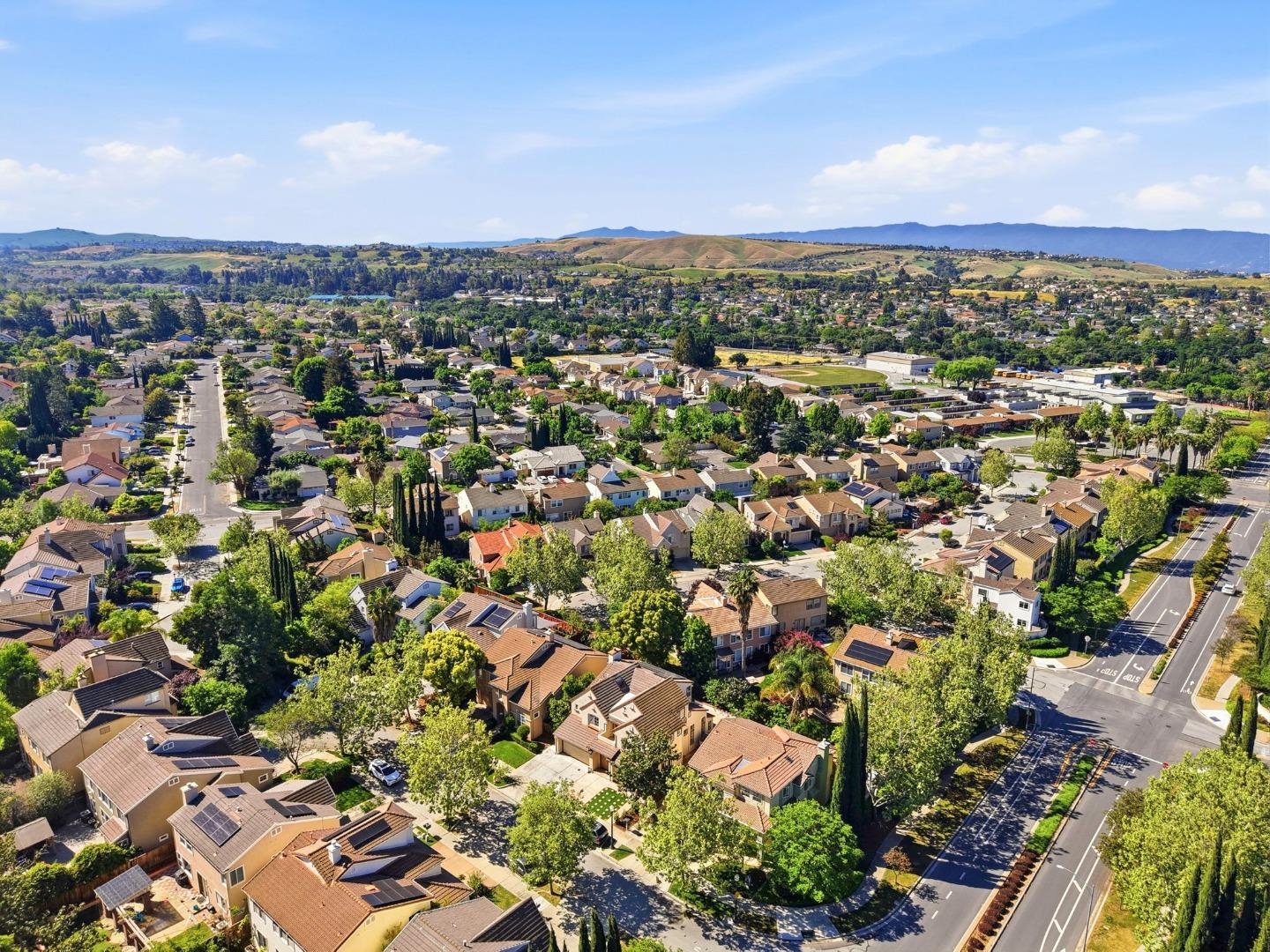 Detail Gallery Image 56 of 65 For 3283 Brittany Ct, San Jose,  CA 95135 - 5 Beds | 4/1 Baths